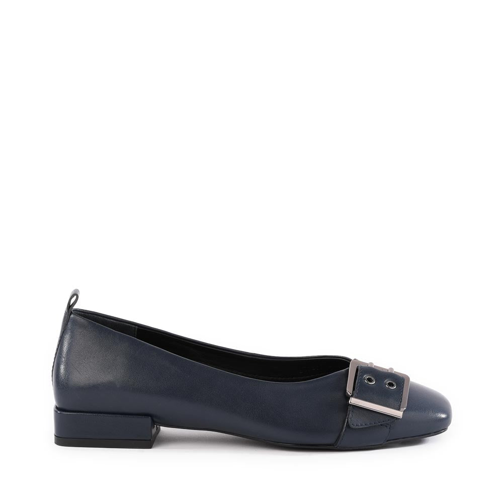 Cambridge Buckle Flat