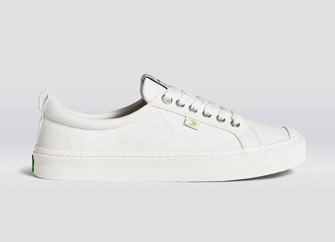 Women's Oca Low Canvas Sneakers