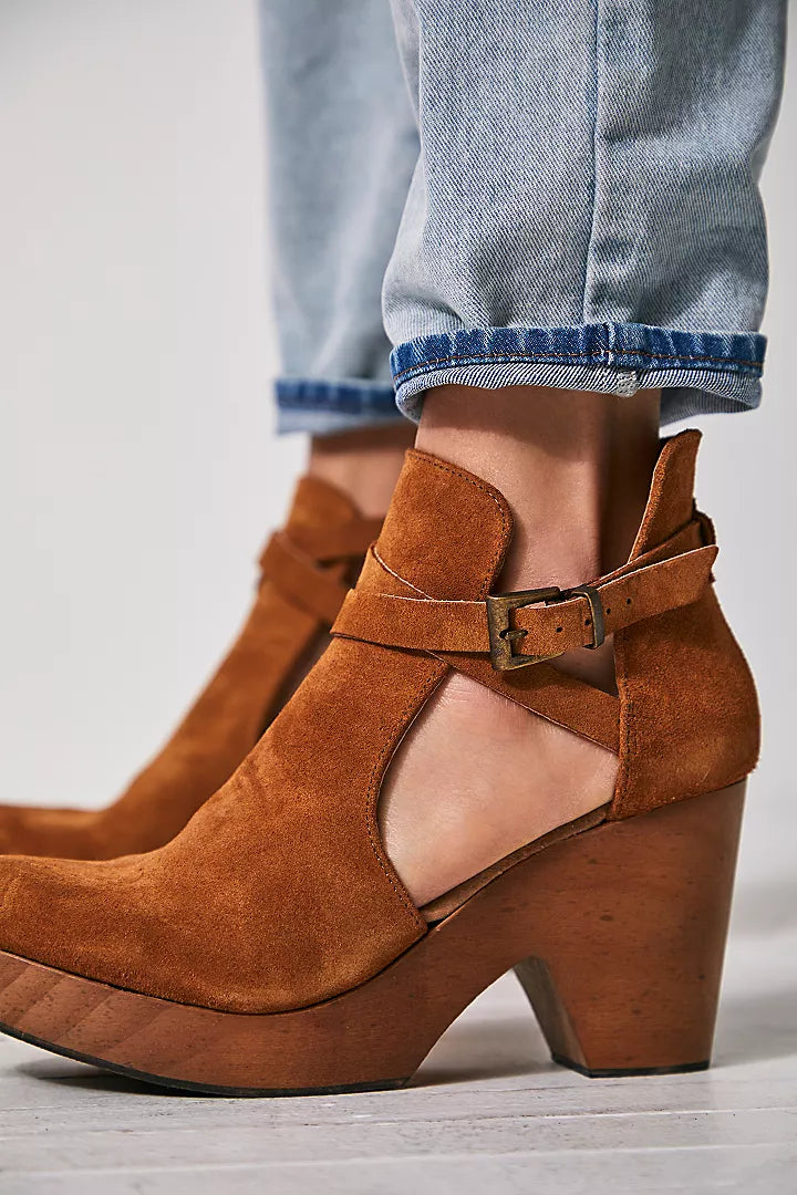Cedar Clog