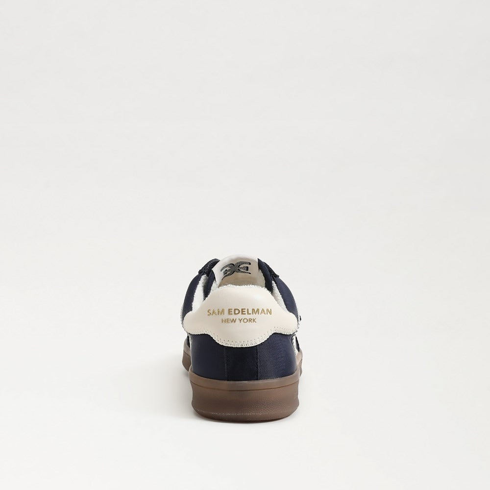 Talia Sneakers
