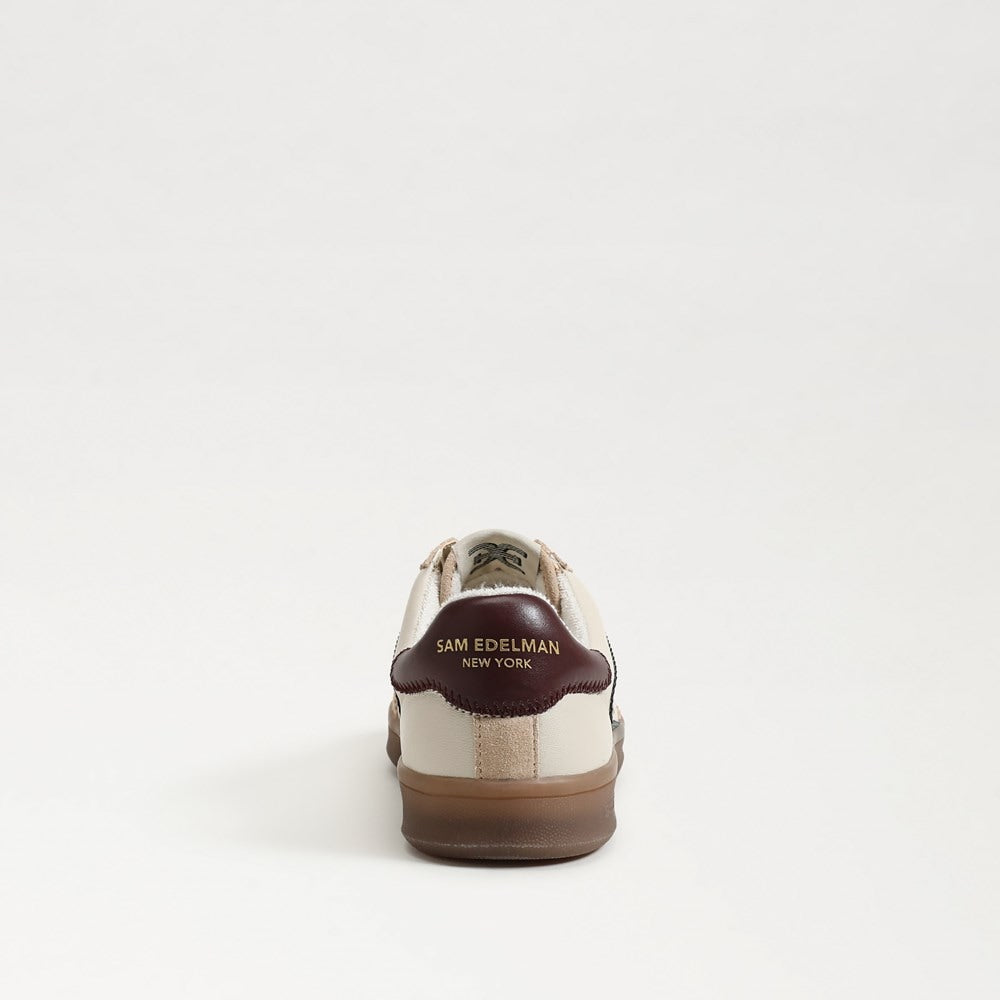 Talia Sneakers